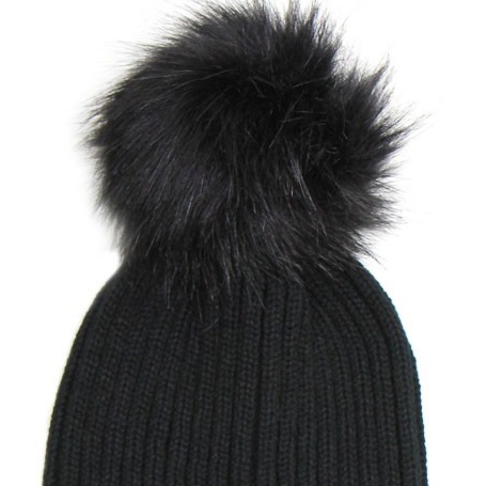 CHIC & WARM!  Beanie with Lg Vegan Pom - Picture 3 of 3